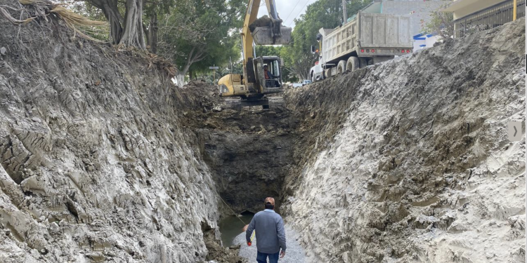 Rehabilita Obras Públicas sistemas de drenaje en El Mante